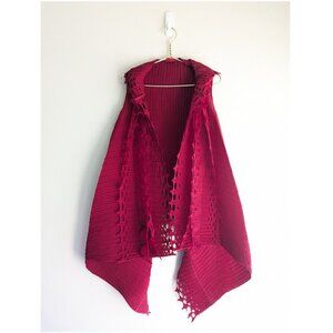 Firmiana Pleated Issey Miyake design type of sleeveless vest